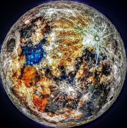 Imagen de la luna que desmuestra el talento de Andrew McCarthy